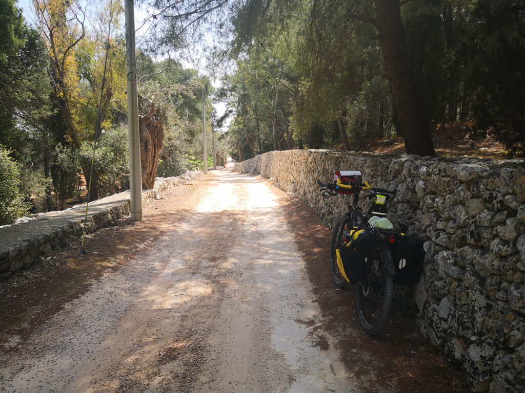 stradina di campagna gravel