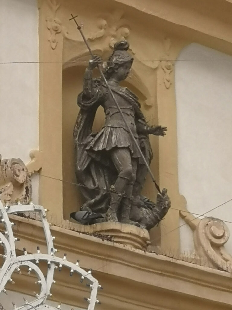 Statua di San Giorgio a Matino