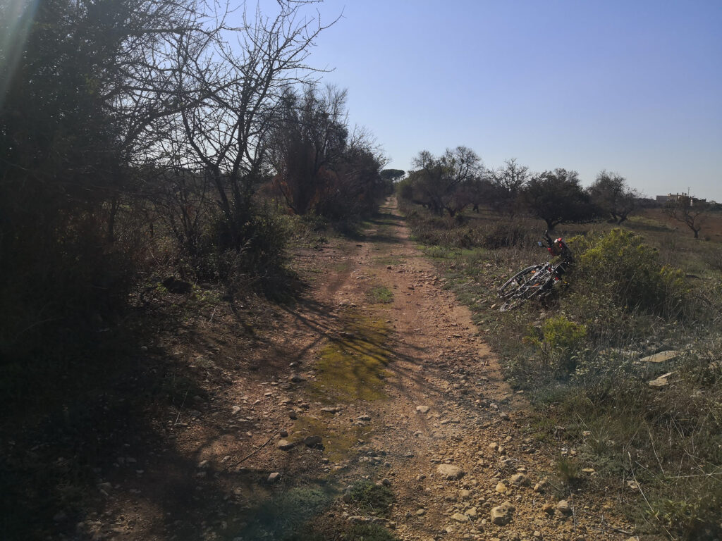 Percorso gravel nei pressi della Masseria Morige di Galatone