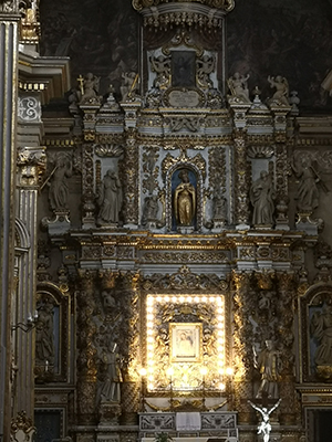 Dettaglio altare Santuario Santissimo Crocifisso a Galatone