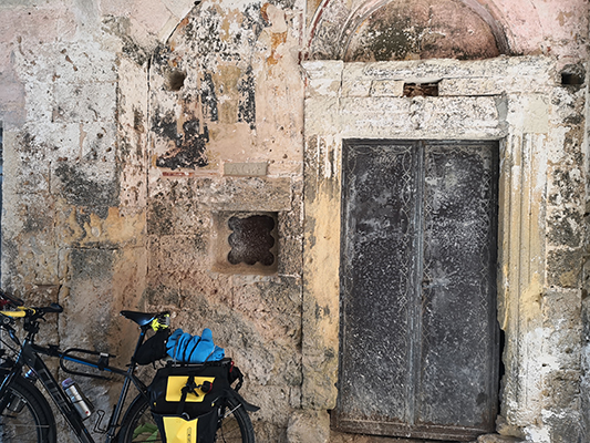 Porta di ingresso abitazione nel Borgo Terra