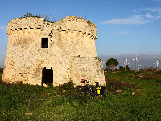 La torre dei Cavallari a Surbo