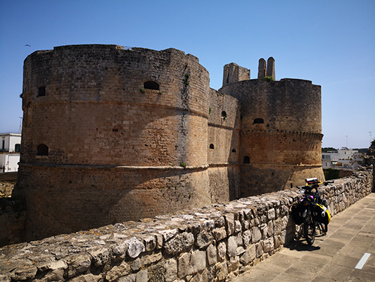 Il Castello di Otranto e la bicicletta