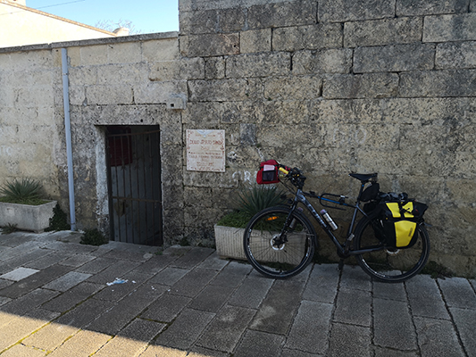 Cripta Spirito Santo e bicicletta