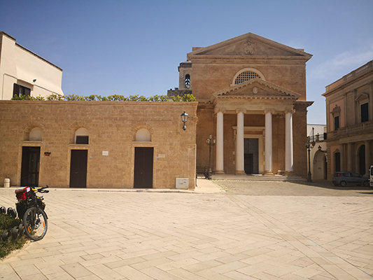 La piazza di Ugento e la Cattedrale