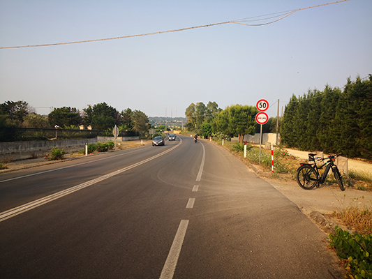 S.P. 361 direzione Collepasso all'altezza di Parabita