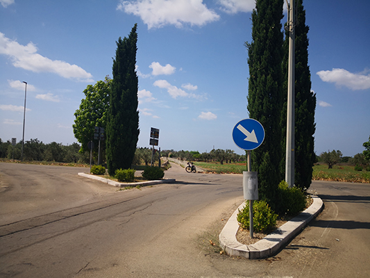 L'incrocio con la extramurale di Tuglie